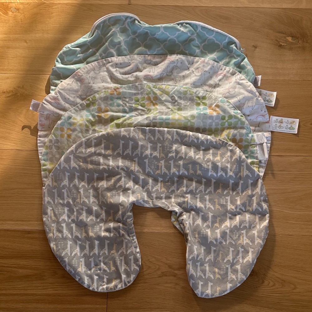 Boppy Pillow Covers - Set of 4
